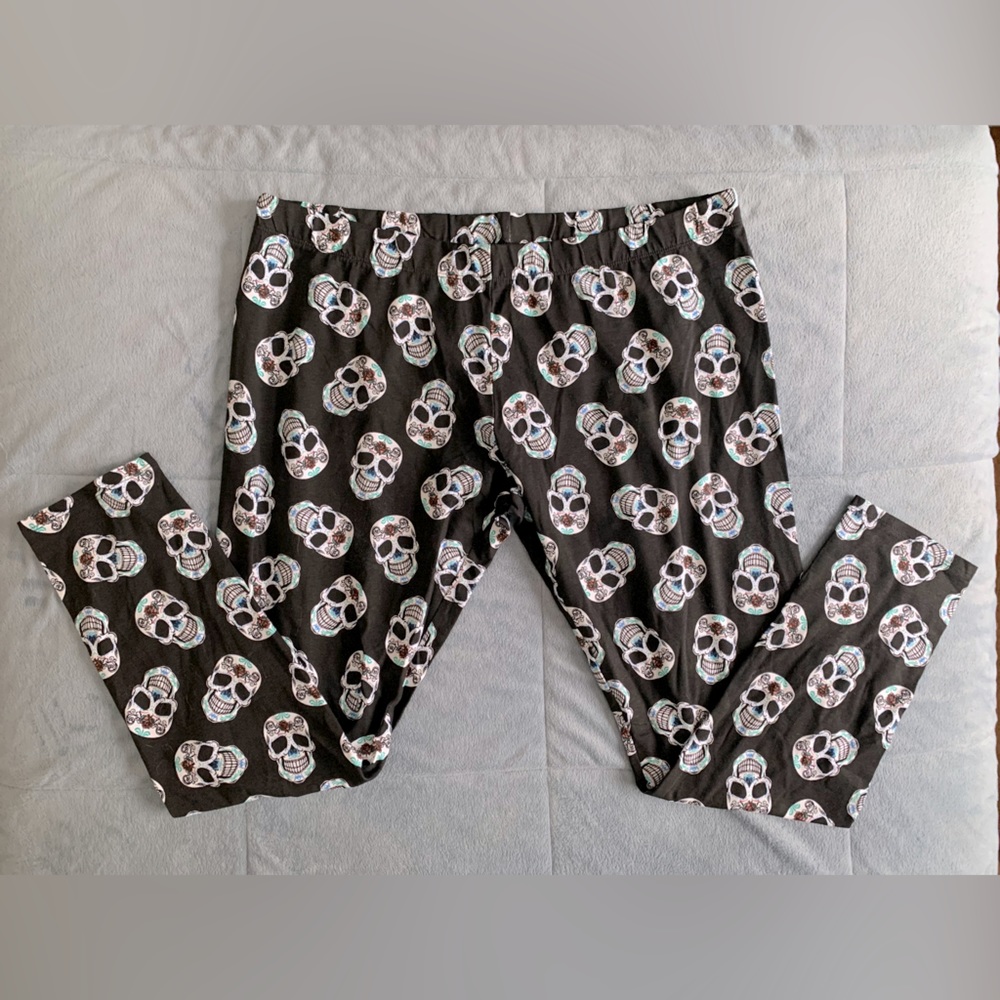 B20 New No Boundaries Sugar Skull Lightweight Halloween Leggings Size XXL (19)